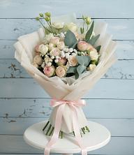 Букет цветов из:  Розы и Лизиантусы в Мордвес