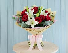 Букет цветов из:  Лилии и Розы #REPLACE_PRED# Мордвес