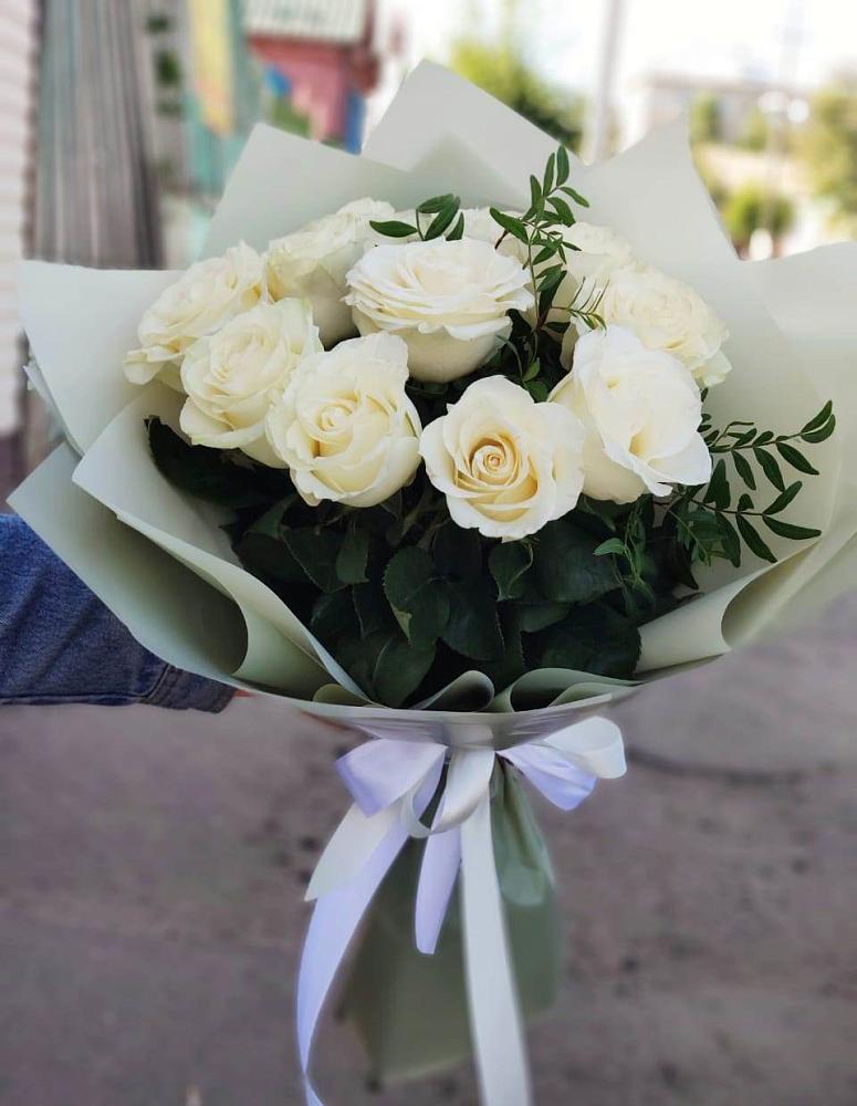 Букет Белые розы Проуд в Мордвес