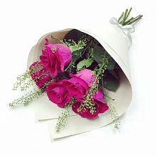 Букет цветов из:  Розы в Мордвес