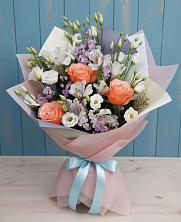 Букет цветов из:  Лизиантусы, Розы, Альстромерии и Гипсофила в Мордвес