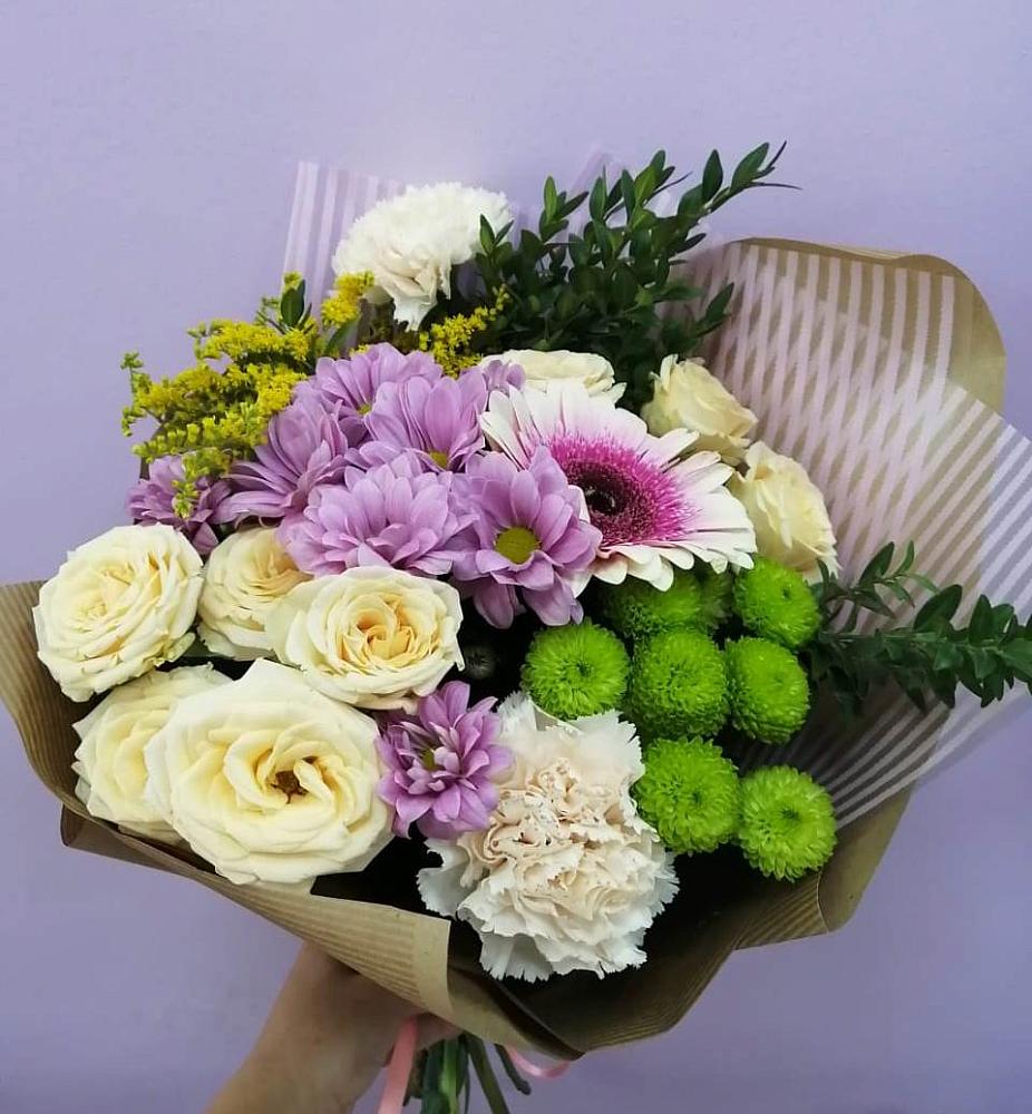 Букет цветов из: Хризантемы, Розы, Гвоздики и Герберы в Мордвес