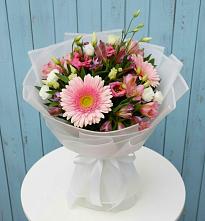 Букет цветов из:  Герберы, Альстромерии и Лизиантусы в Мордвес