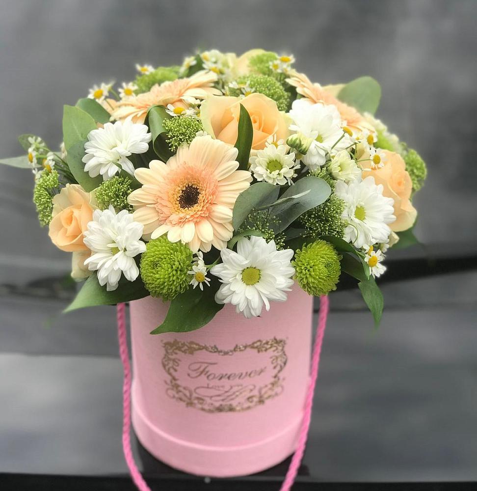 Цветочная композиция из Розы, Герберы и Хризантемы в шляпной коробке в Мордвес