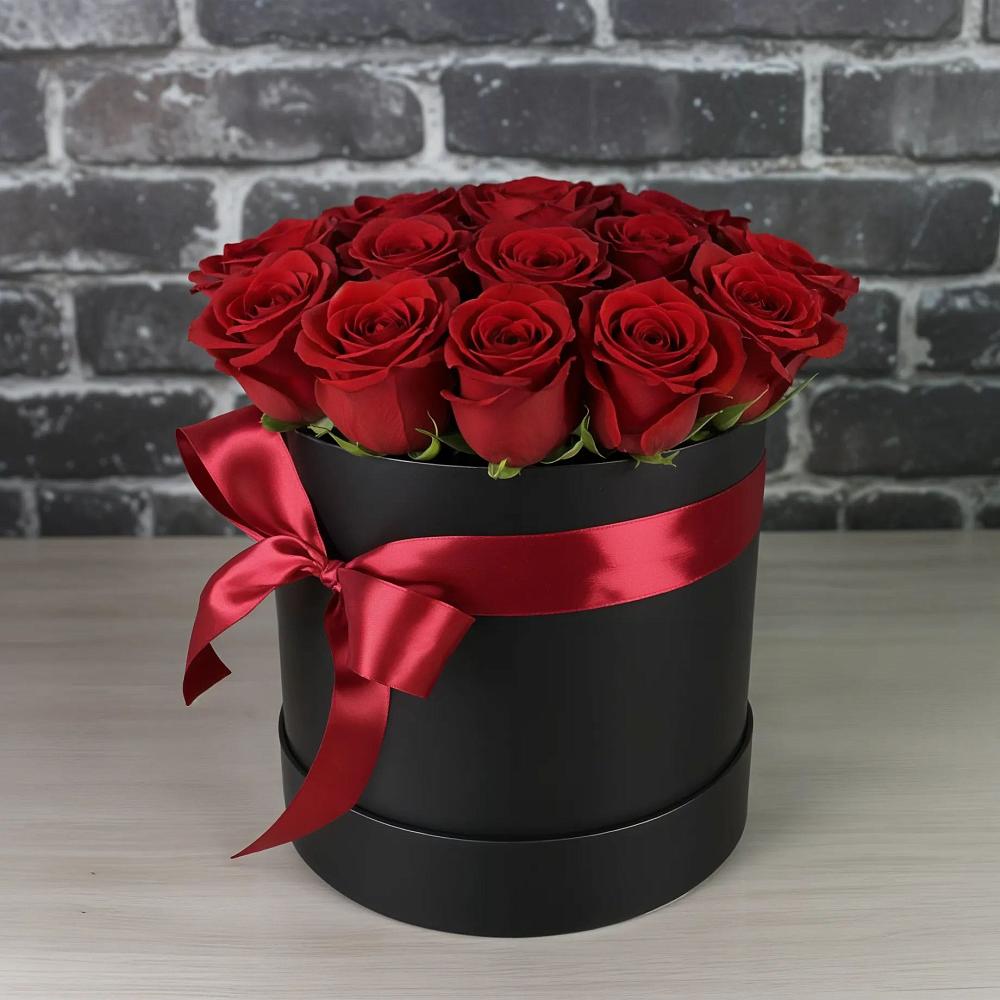 Цветочная композиция из Розы в шляпной коробке в Мордвес